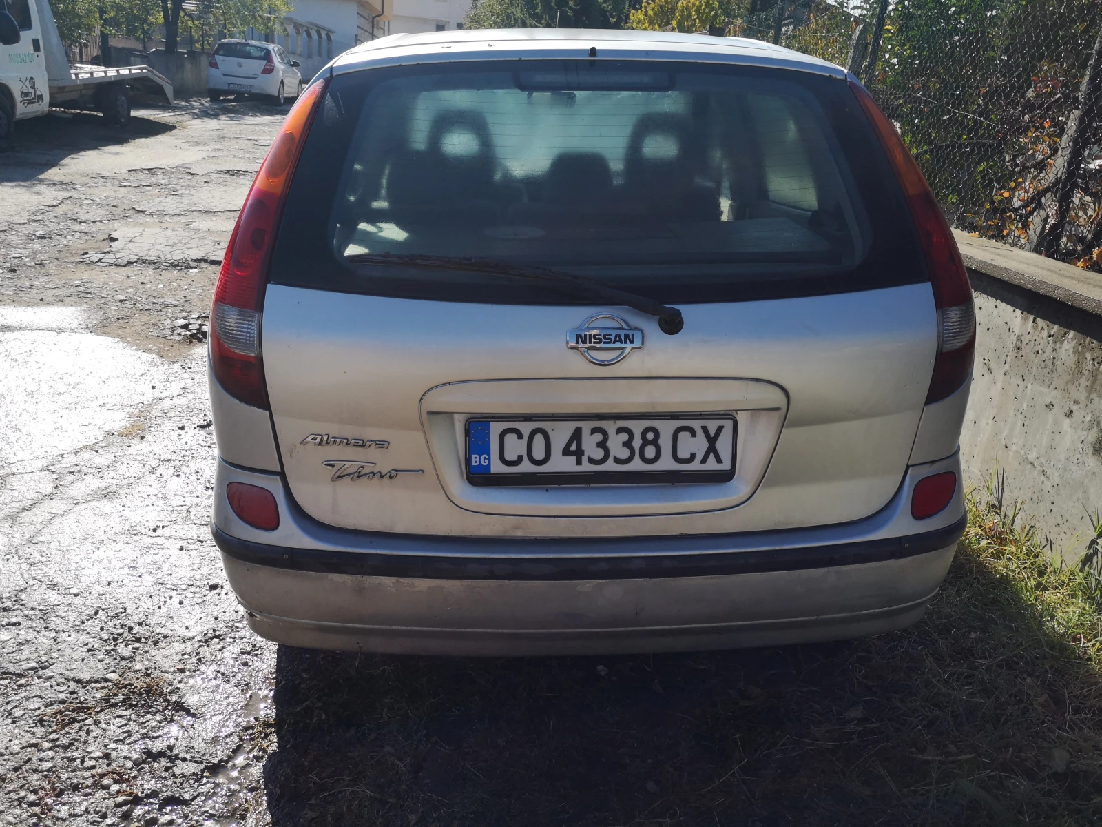 Nissan Almera tino 2.2d - изображение 4