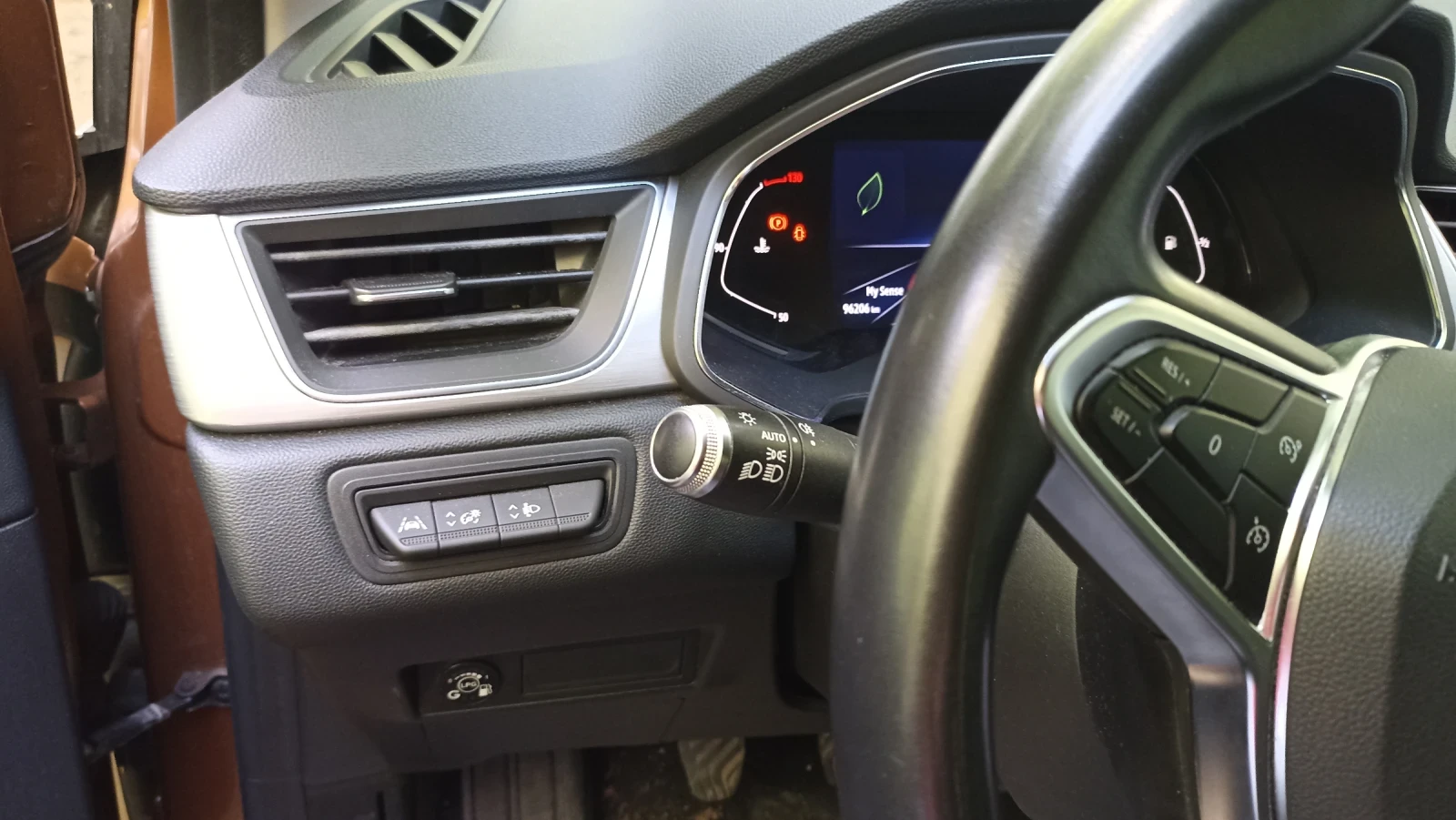 Renault Captur Intense 1.00 - изображение 7