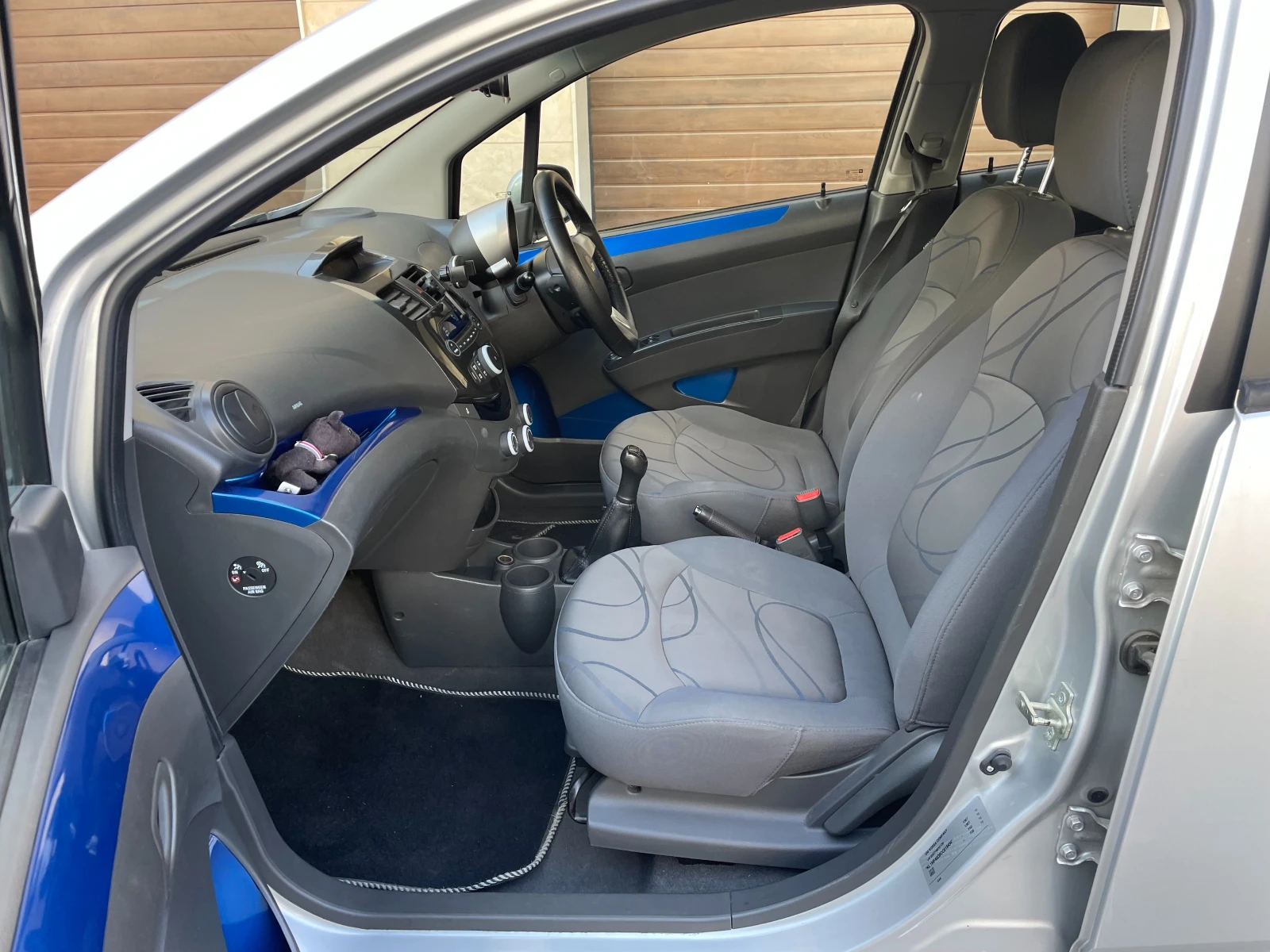 Chevrolet Spark LT- десен волан - изображение 6