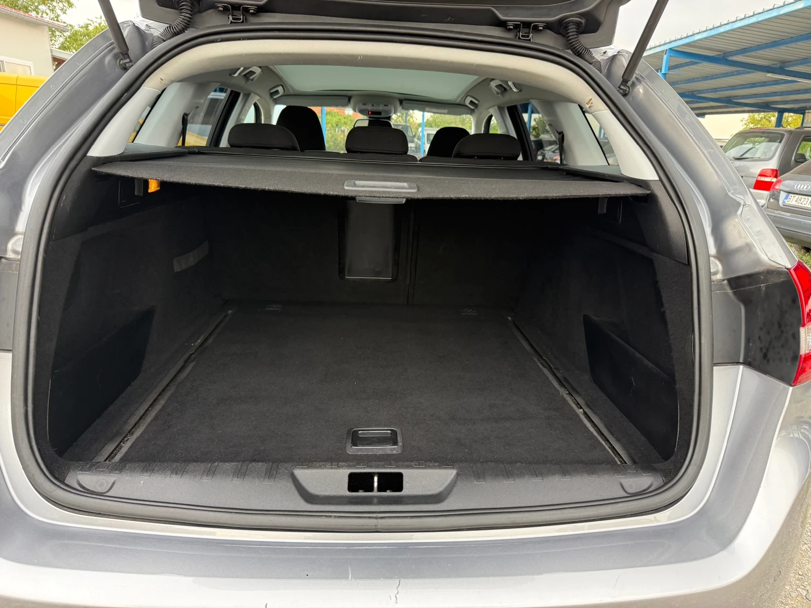 Peugeot 308 2.0 - изображение 7