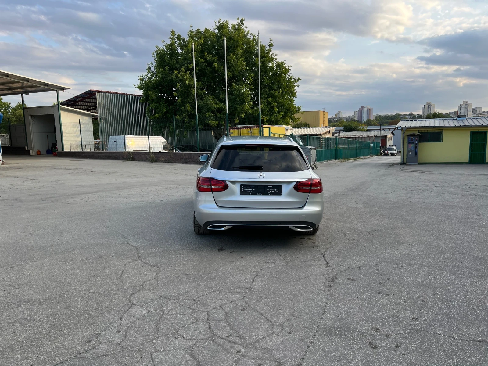 Mercedes-Benz C 220 d 4MATIC T-modell - изображение 4