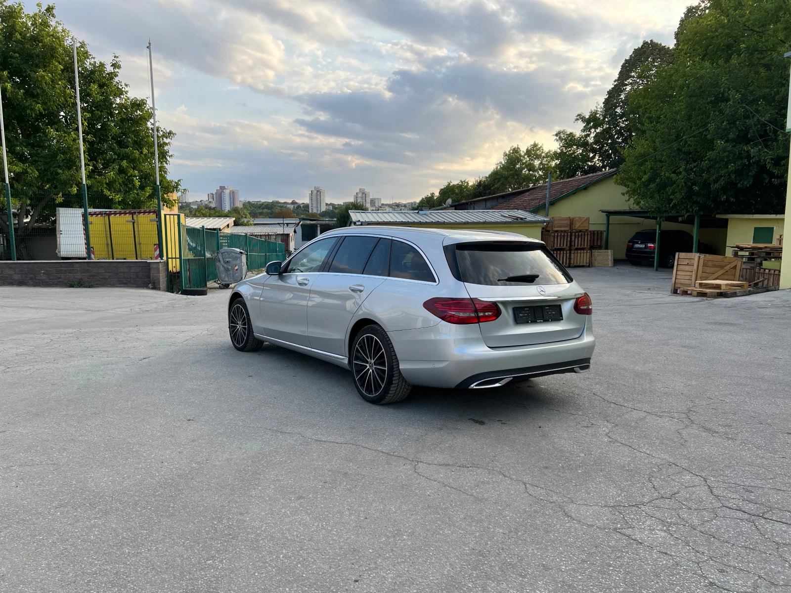 Mercedes-Benz C 220 d 4MATIC T-modell - изображение 5