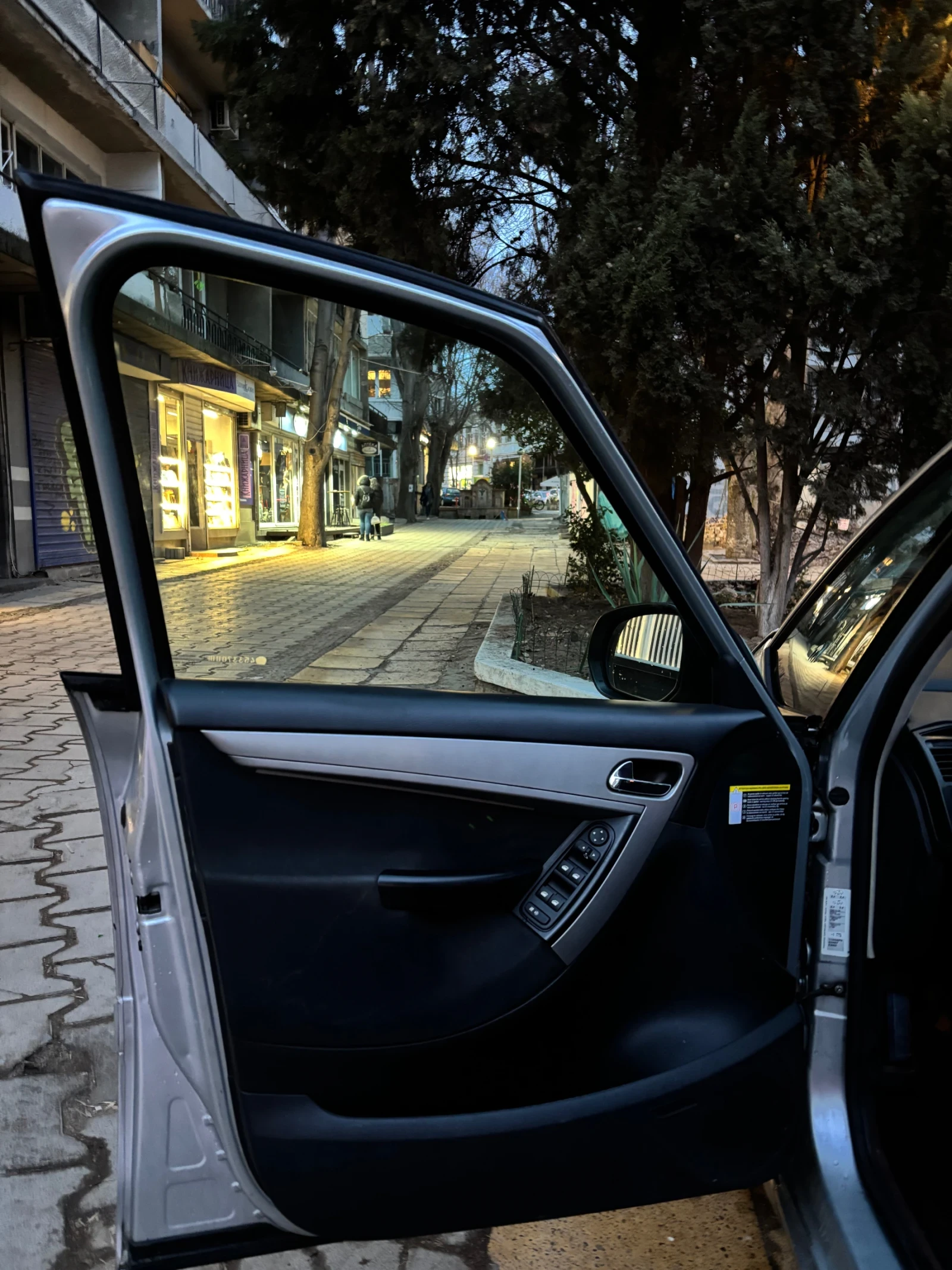 Citroen Grand C4 Picasso  - изображение 7