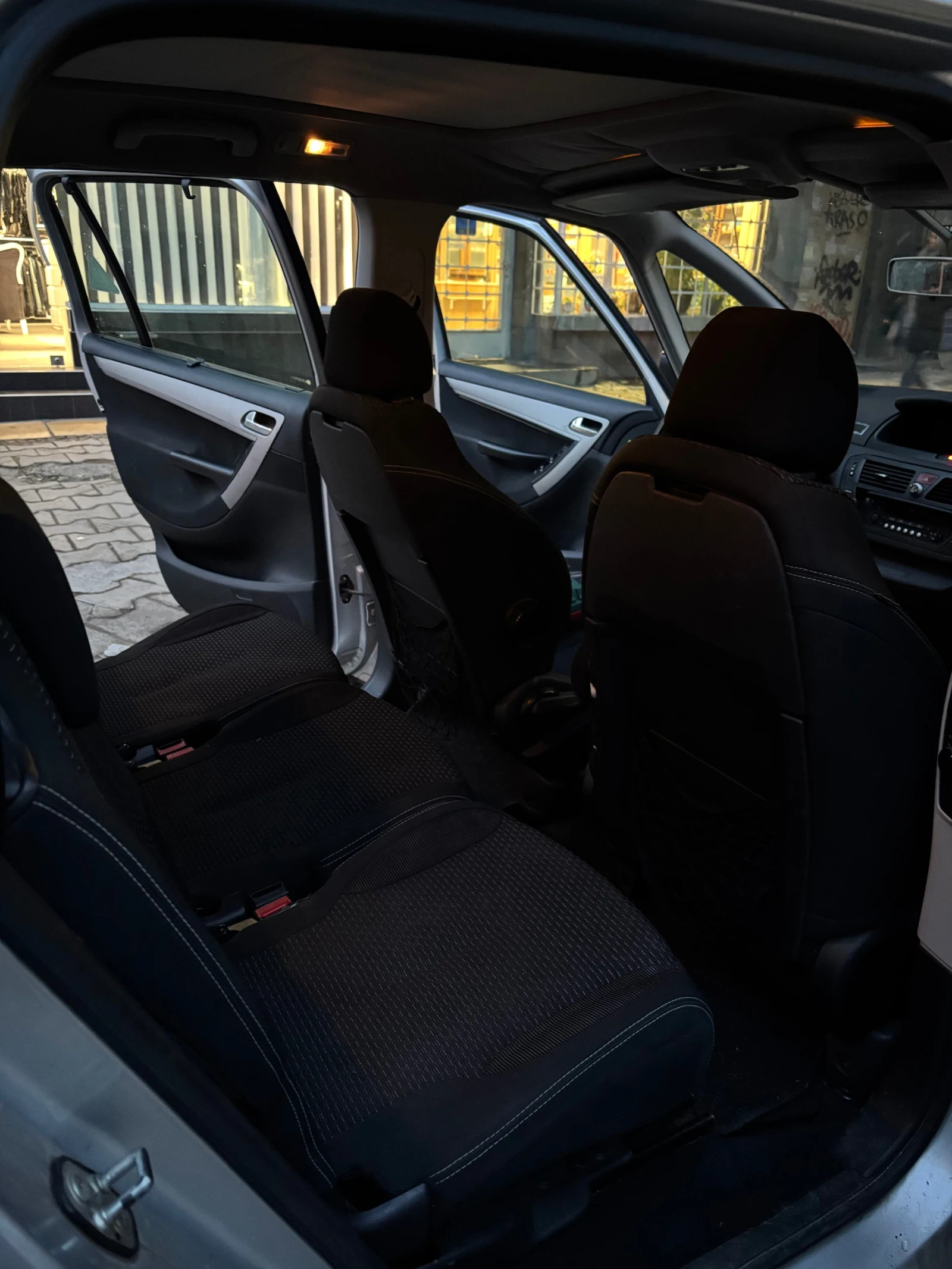 Citroen Grand C4 Picasso  - изображение 6