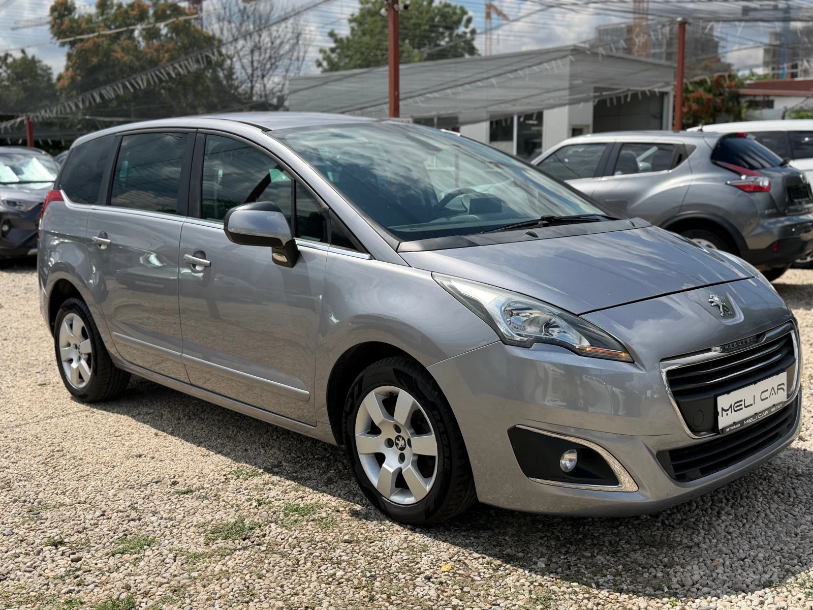 Peugeot 5008 1.6HDI НАВИ ЛЕД 7МЕСТА ЛИЗИНГ ВИДЕО , снимка 2 - Автомобили и джипове - 53978535