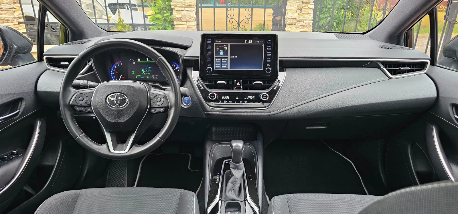Toyota Corolla E21 1.8i HYBRID !!!!!  26000km НОВ АВТОМОБИЛ, снимка 13 - Автомобили и джипове - 54493852