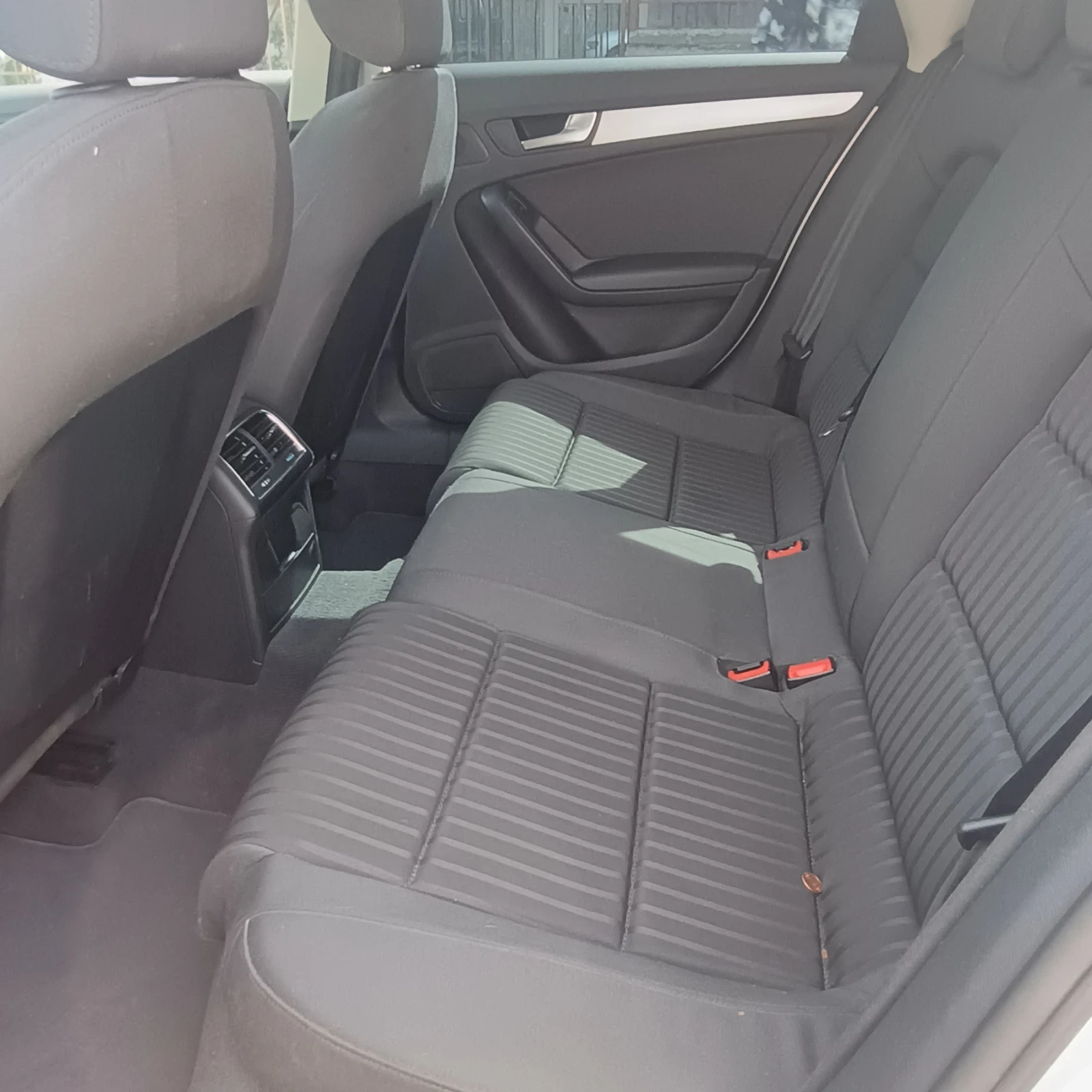 Audi A4 2.0 TDI Quattro , снимка 11 - Автомобили и джипове - 54501710