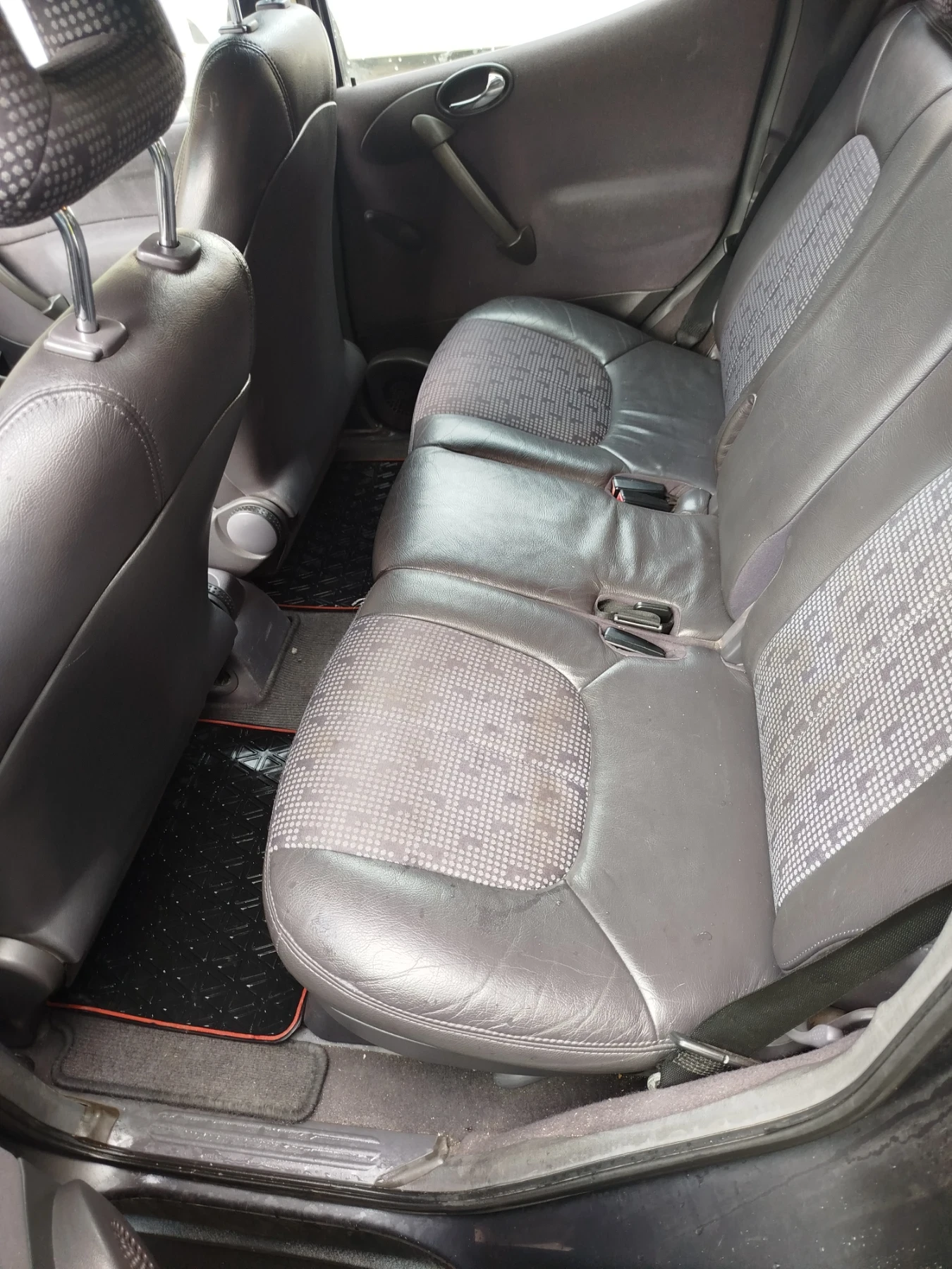 Mercedes-Benz A 160, снимка 10 - Автомобили и джипове - 54512880