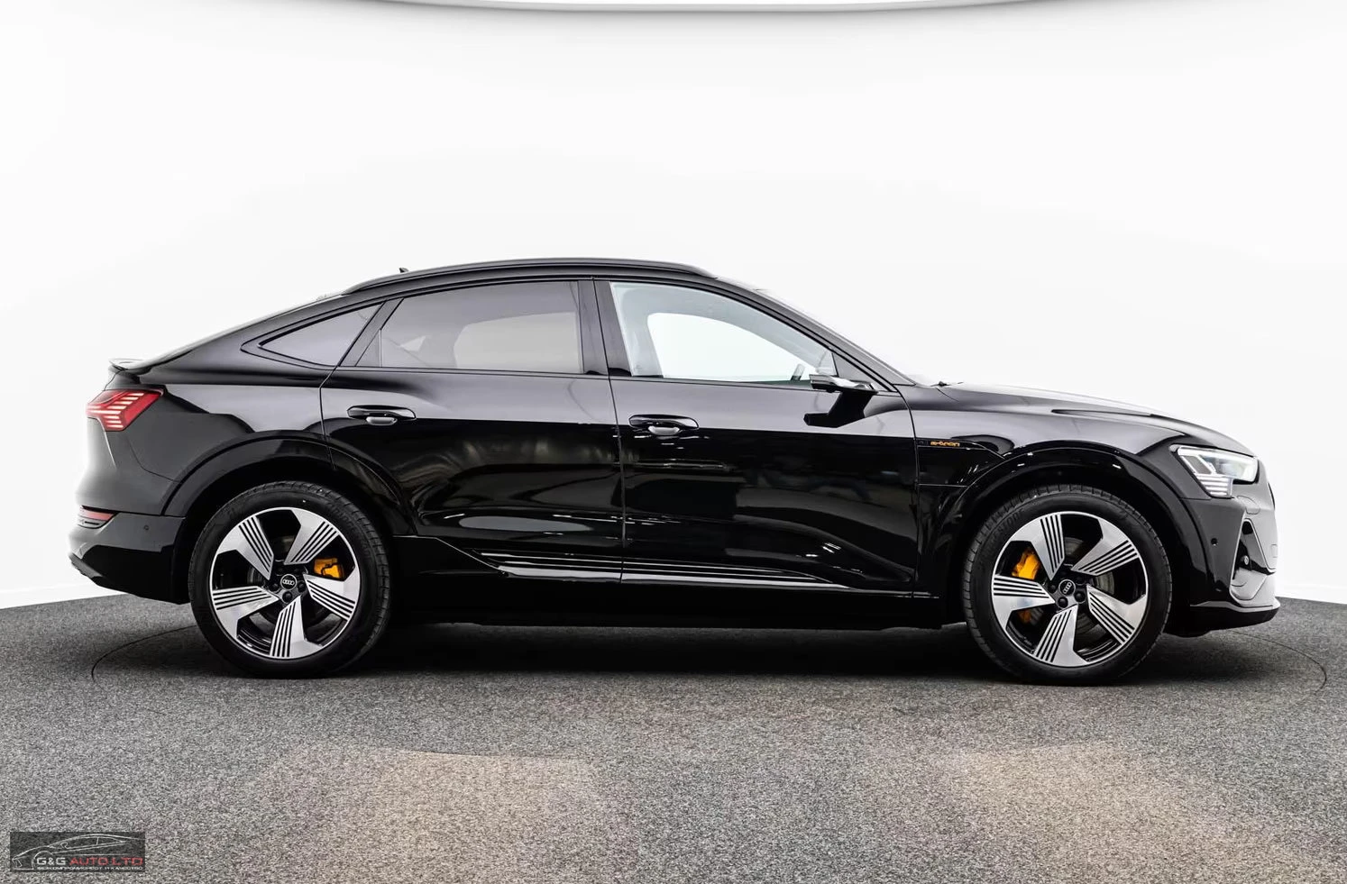 Audi E-Tron 55/SPORTBACK/408HP/PANO/360/ACC/KLESS/442z | Mobile.bg � ����������� 6