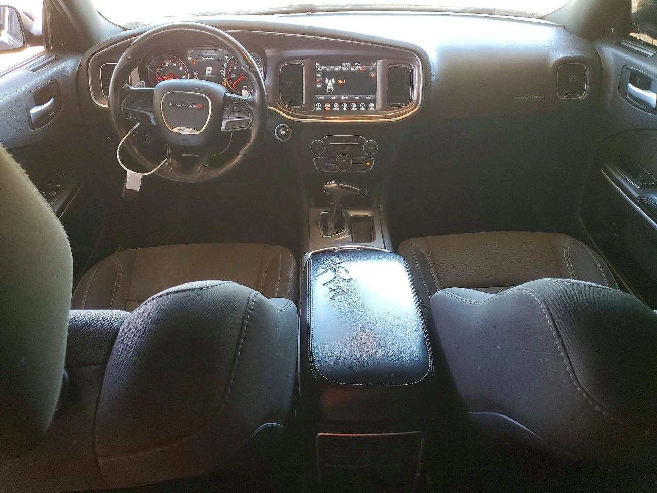 Dodge Charger SXT, снимка 8 - Автомобили и джипове - 55390463