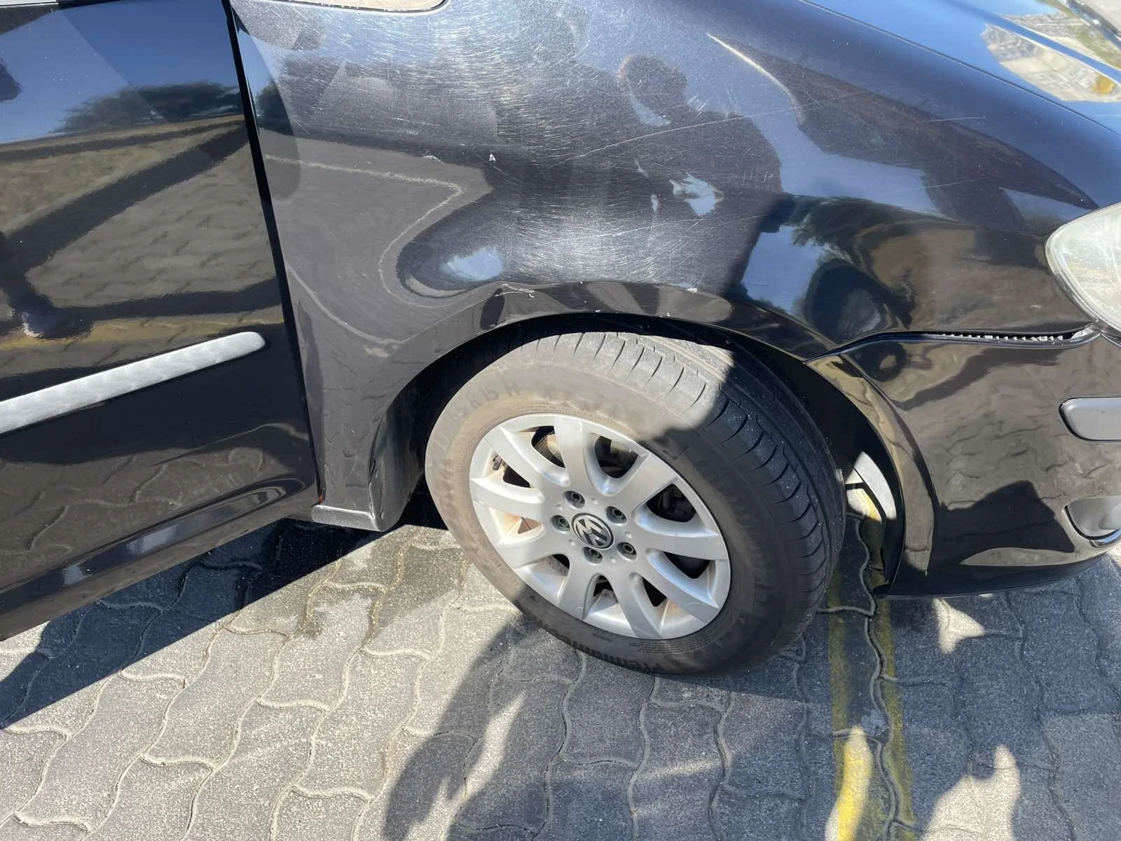 VW Touran 1.9 TDI, снимка 11 - Автомобили и джипове - 56058338