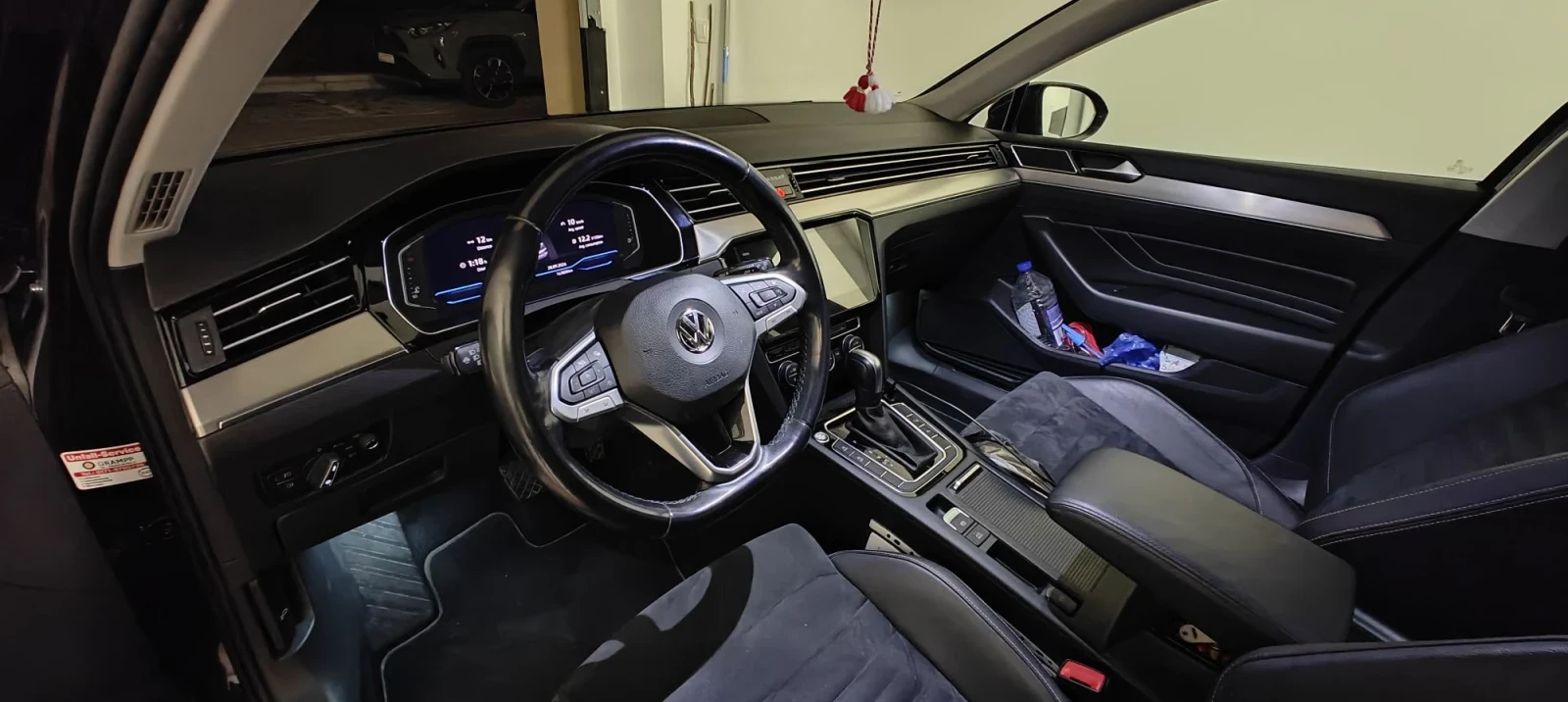 VW Passat B8.5 2.0 Elegance 190ps, снимка 10 - Автомобили и джипове - 56329824