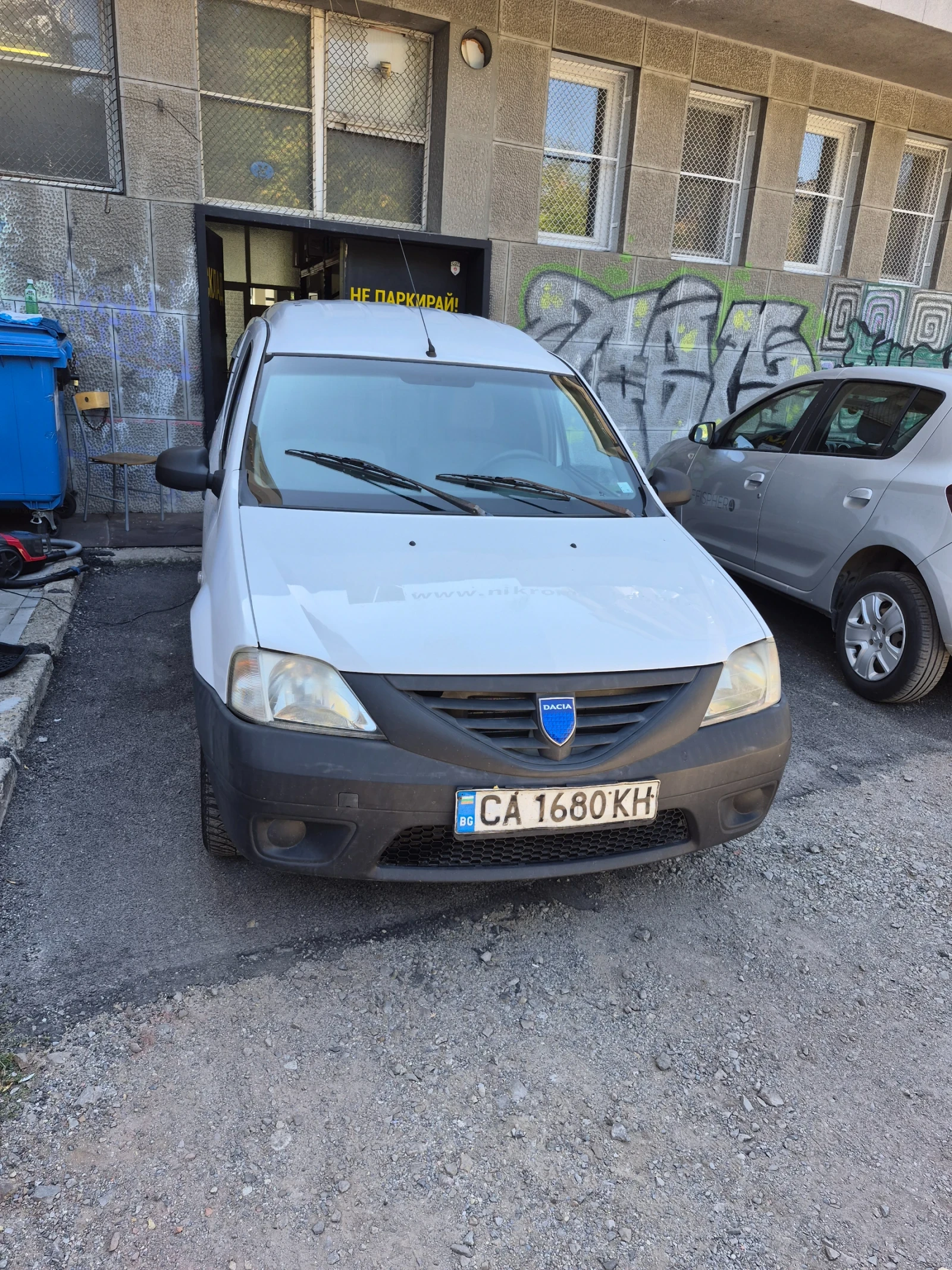 Dacia Logan, снимка 3 - Автомобили и джипове - 56372852