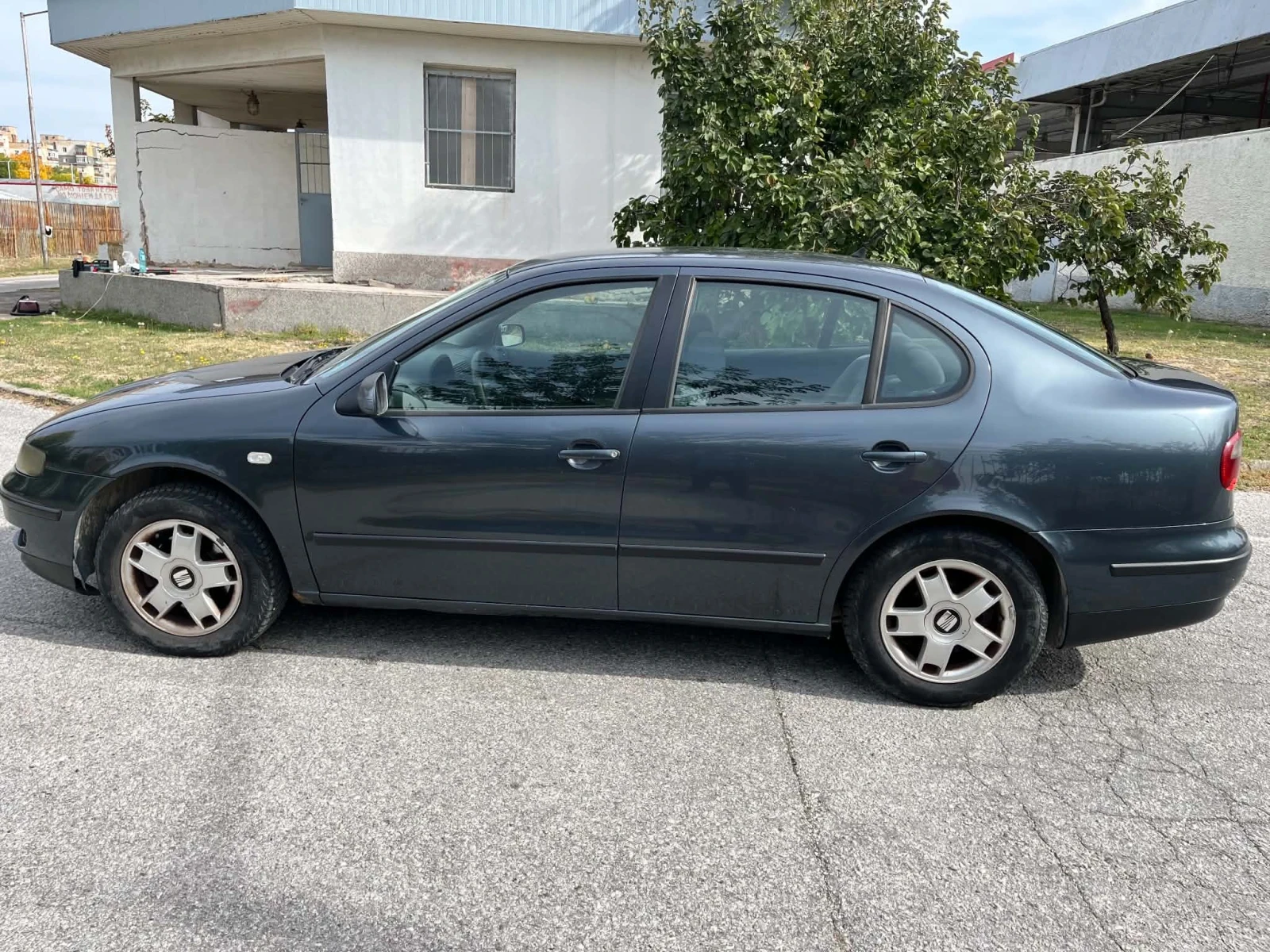 Seat Toledo, снимка 3 - Автомобили и джипове - 56648781