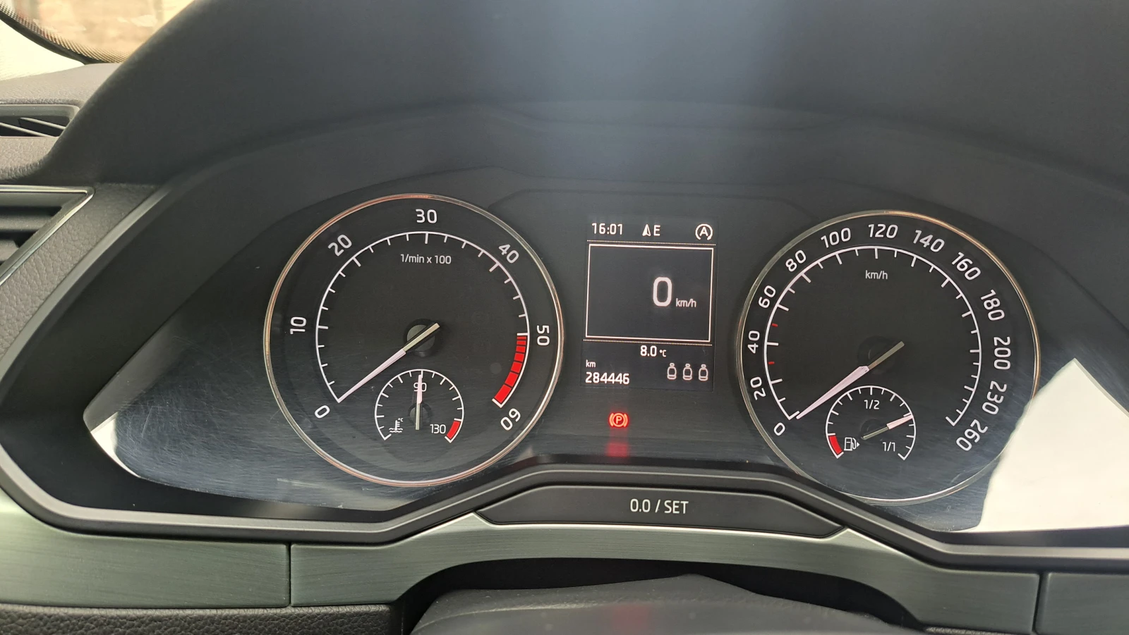 Skoda Superb, снимка 6 - Автомобили и джипове - 56652542