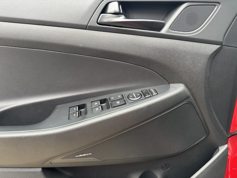 Hyundai Tucson IX35/NAVI/4X4, снимка 14 - Автомобили и джипове - 49997142