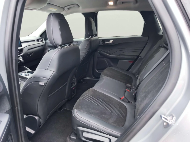 Ford Kuga 2.5, снимка 8 - Автомобили и джипове - 53268307