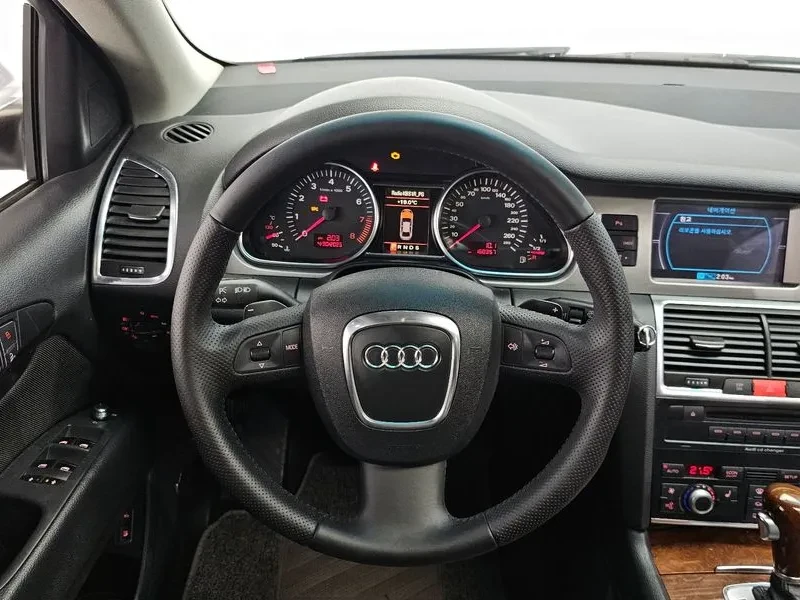Audi Q7 4, 2 FSI QUATTRO, снимка 13 - Автомобили и джипове - 56159190