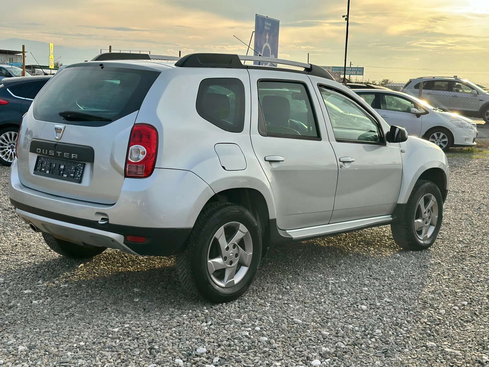Dacia Duster 1.5DCi/4x4/6ck/148000km | Mobile.bg — изображение 4