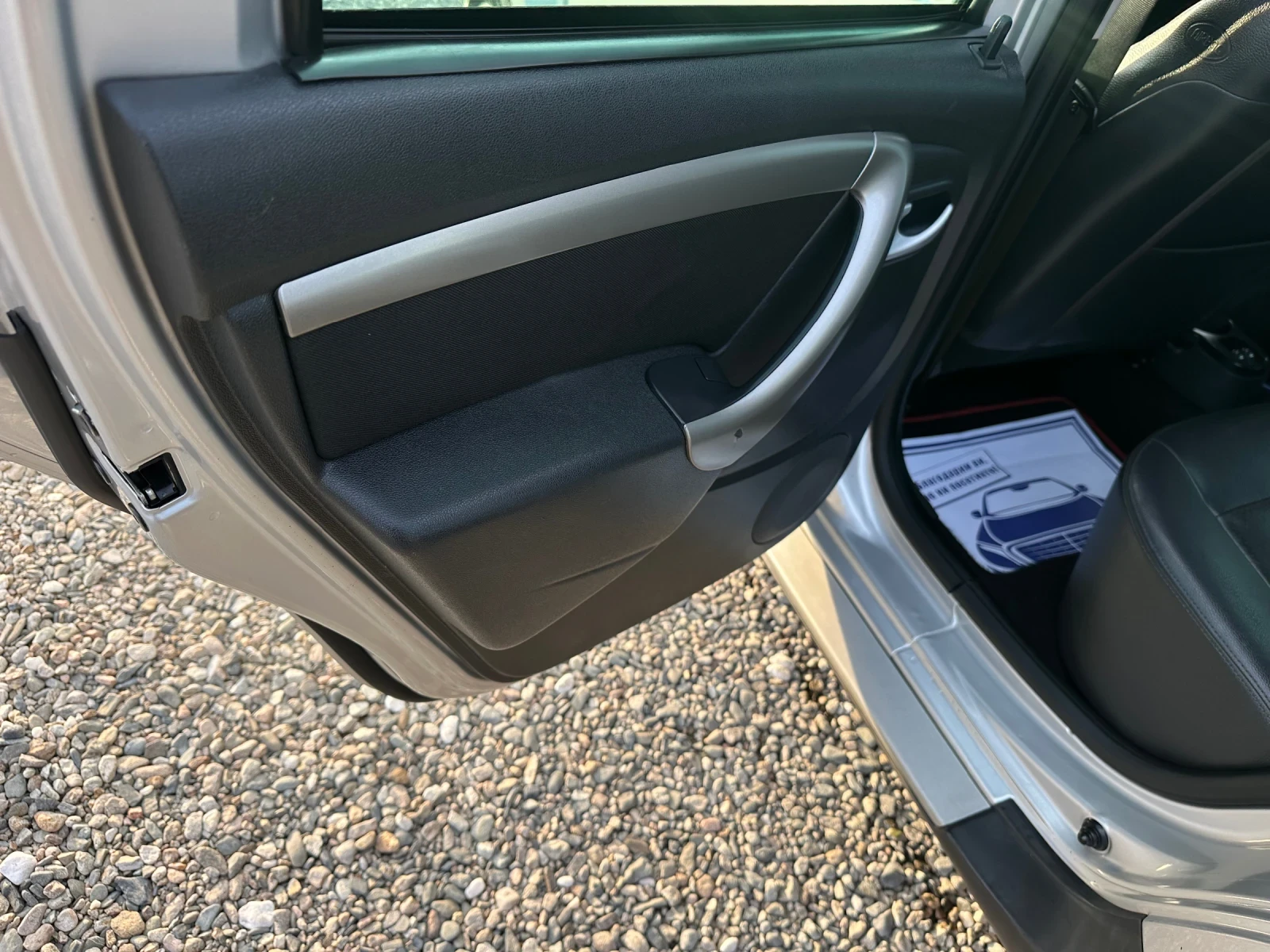 Dacia Duster 1.5DCi/4x4/6ck/148000km | Mobile.bg — изображение 7