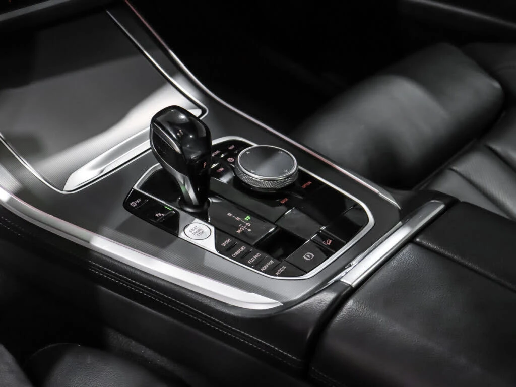 BMW X5 xDrive* 40i* АвтоКредит* (ЦЕНА ДО БГ), снимка 13 - Автомобили и джипове - 53727326