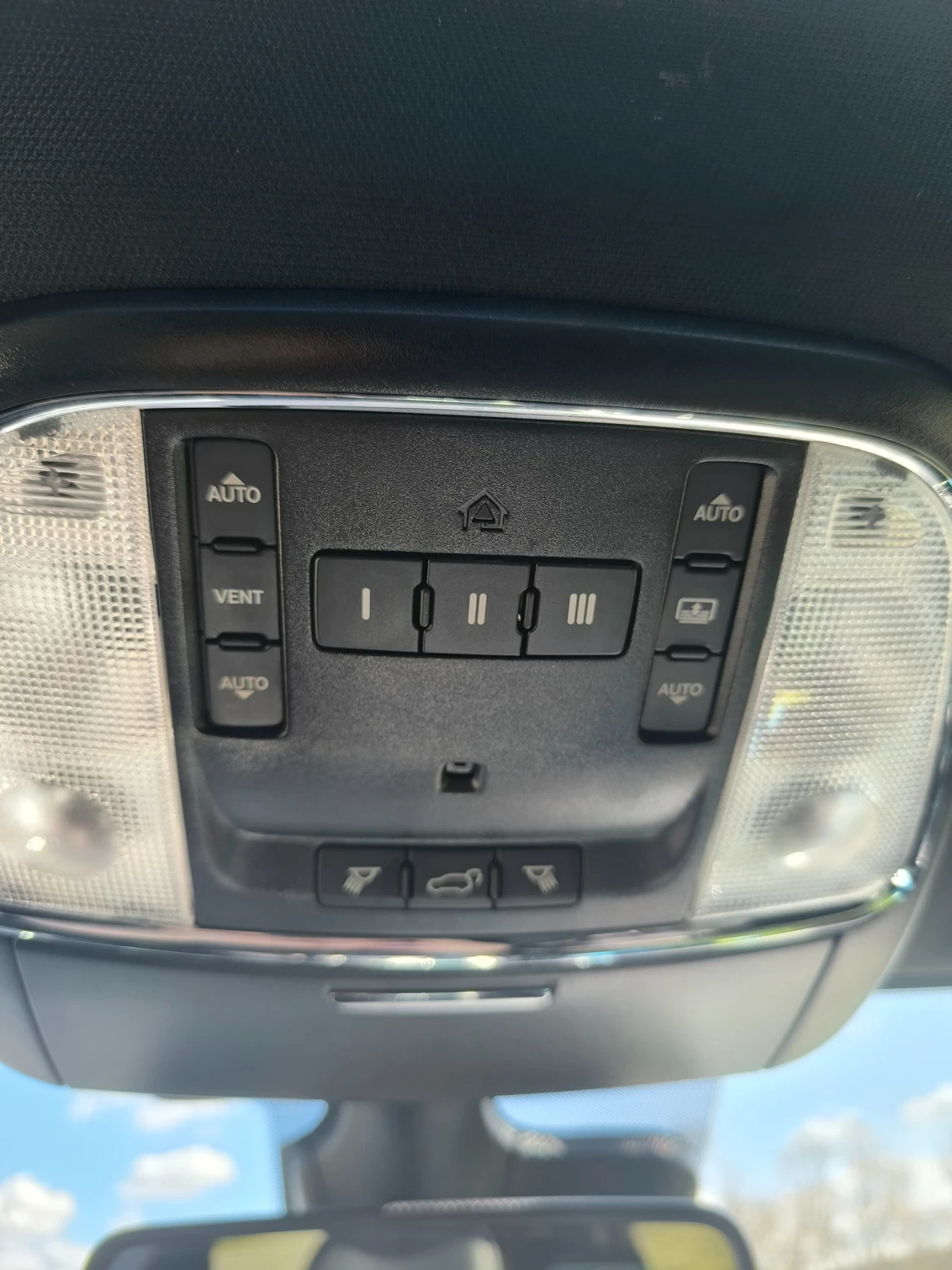 Jeep Grand cherokee Overland, снимка 7 - Автомобили и джипове - 54388953