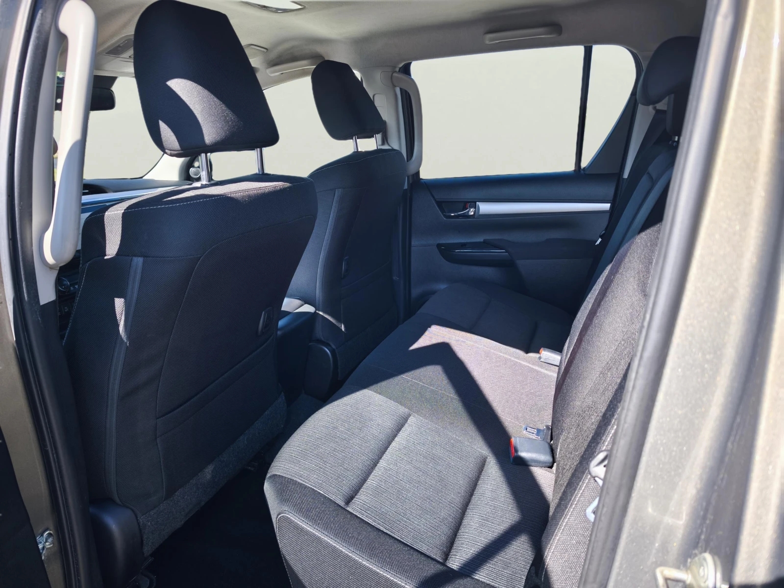 Toyota Hilux 2.4 | Mobile.bg � ����������� 8