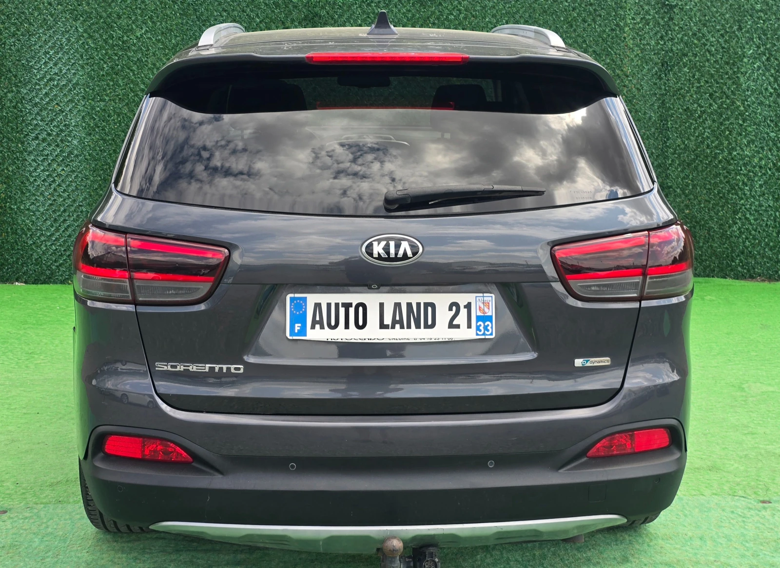 Kia Sorento 2.2CRDI* 200кс* AWD* 6+ 1* 175000км, снимка 8 - Автомобили и джипове - 54551893