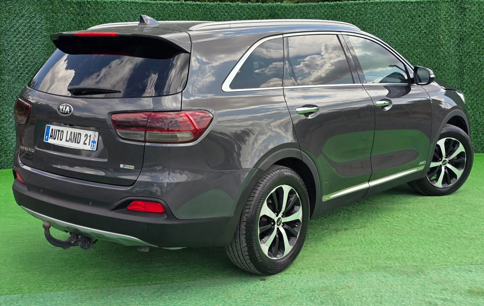 Kia Sorento 2.2CRDI* 200кс* AWD* 6+ 1* 175000км, снимка 5 - Автомобили и джипове - 54551893