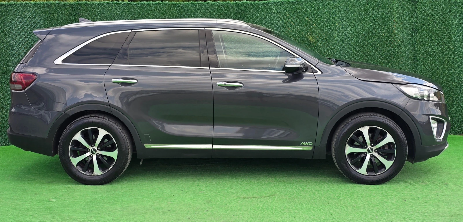 Kia Sorento 2.2CRDI* 200кс* AWD* 6+ 1* 175000км, снимка 4 - Автомобили и джипове - 54551893