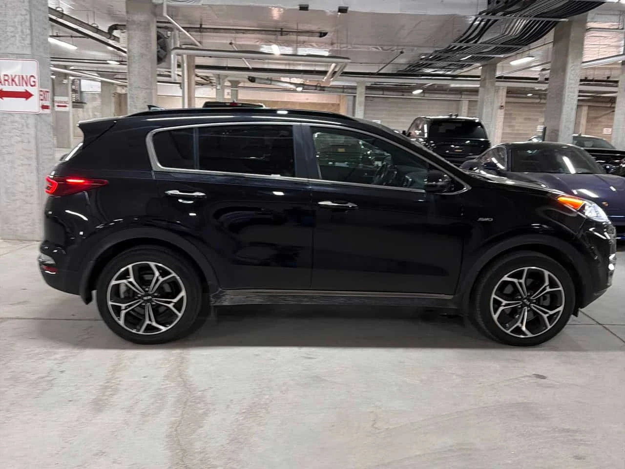 Kia Sportage SX * CARFAX * БЕЗ ПЪРВОНАЧАЛНА ВНОСКА, снимка 3 - Автомобили и джипове - 55025609