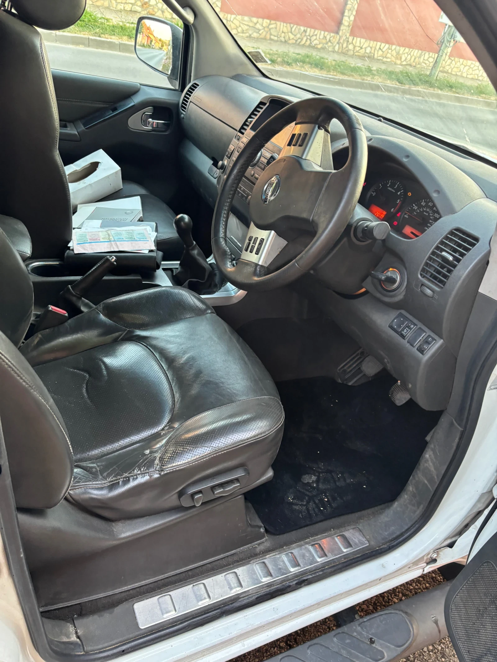Nissan Navara Navara Tekna dCi, снимка 13 - Автомобили и джипове - 55565212