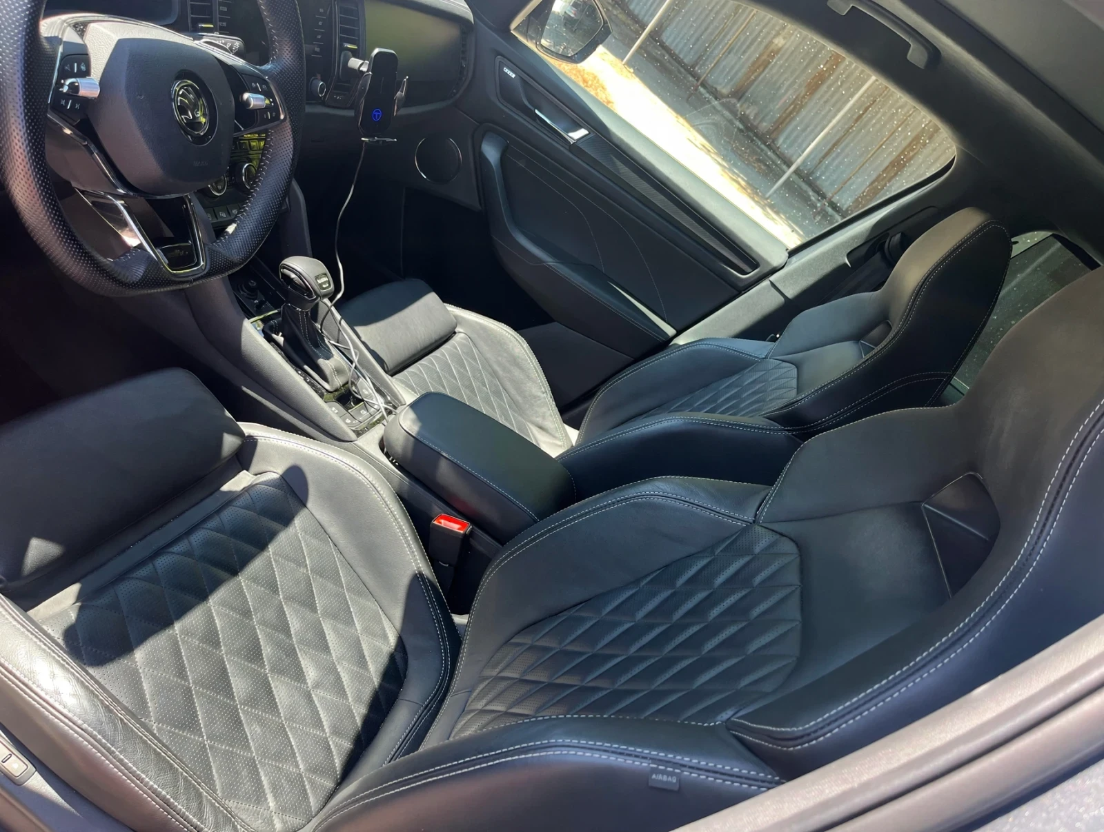 Skoda Kodiaq 2.0 4x4 27 000 km, снимка 5 - Автомобили и джипове - 55672843