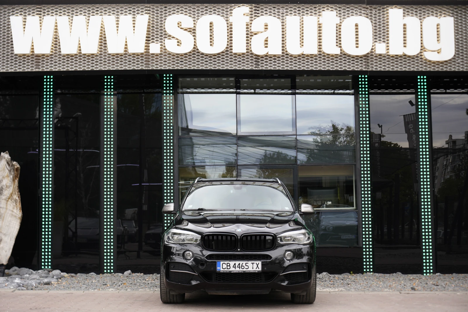 BMW X5 M50d xDrive АВТОМОБИЛА ИМА ДРЕБНИ ЗАБЕЛЕЖКИ, снимка 2 - Автомобили и джипове - 56222084