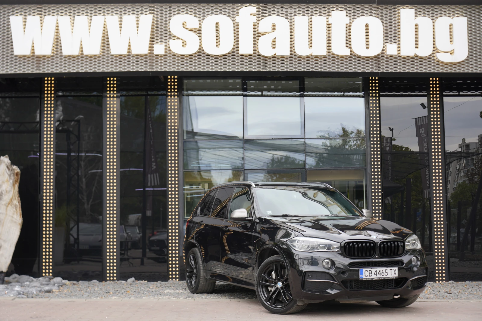 BMW X5 M50d xDrive АВТОМОБИЛА ИМА ДРЕБНИ ЗАБЕЛЕЖКИ, снимка 3 - Автомобили и джипове - 56222084