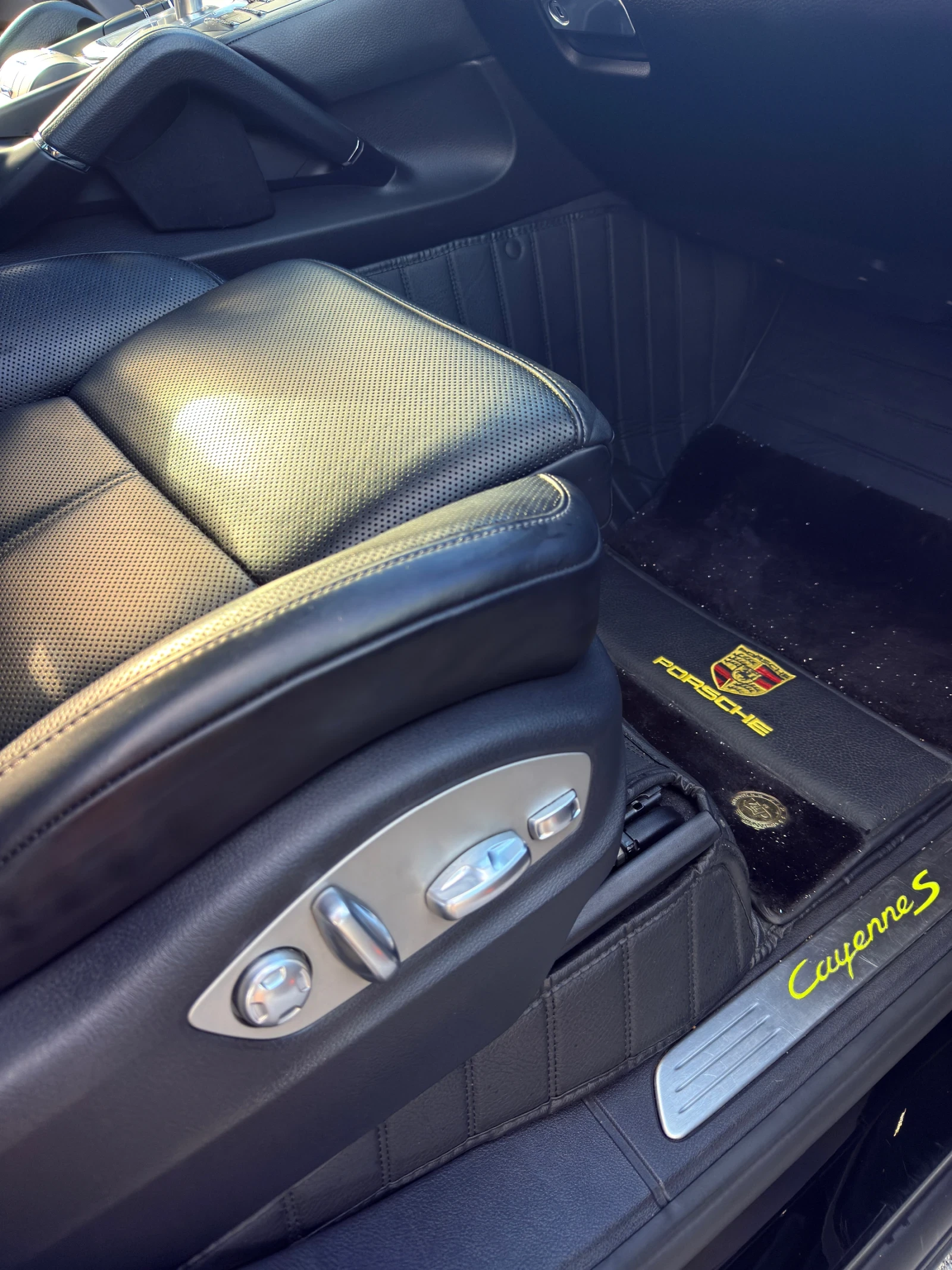 Porsche Cayenne S E-Hybrid Platinum Edition, снимка 17 - Автомобили и джипове - 56546033