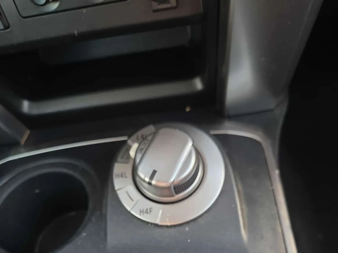 Toyota 4runner, снимка 16 - Автомобили и джипове - 56730498