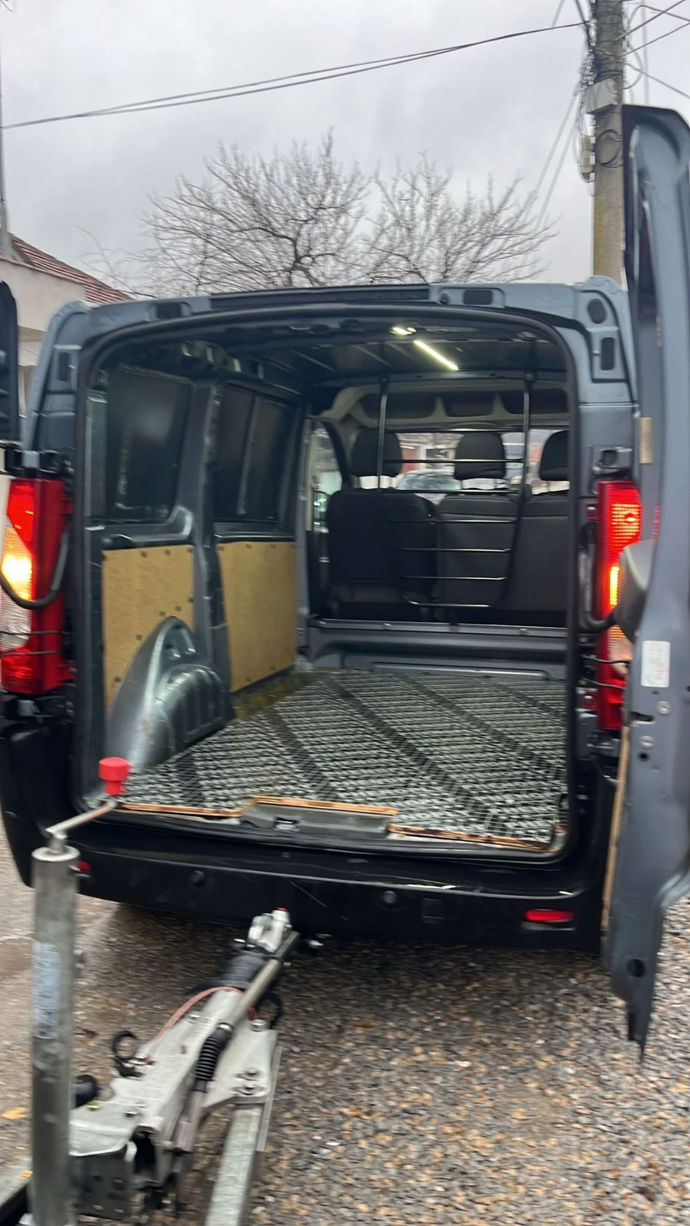 Peugeot Expert 1.6HDI, Климатик, Теглич, Парктроник - изображение 10