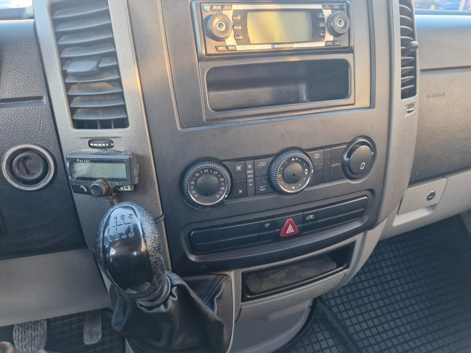 Mercedes-Benz Sprinter 311 SPRINTER 311.����� 646..����� | Mobile.bg � ����������� 17
