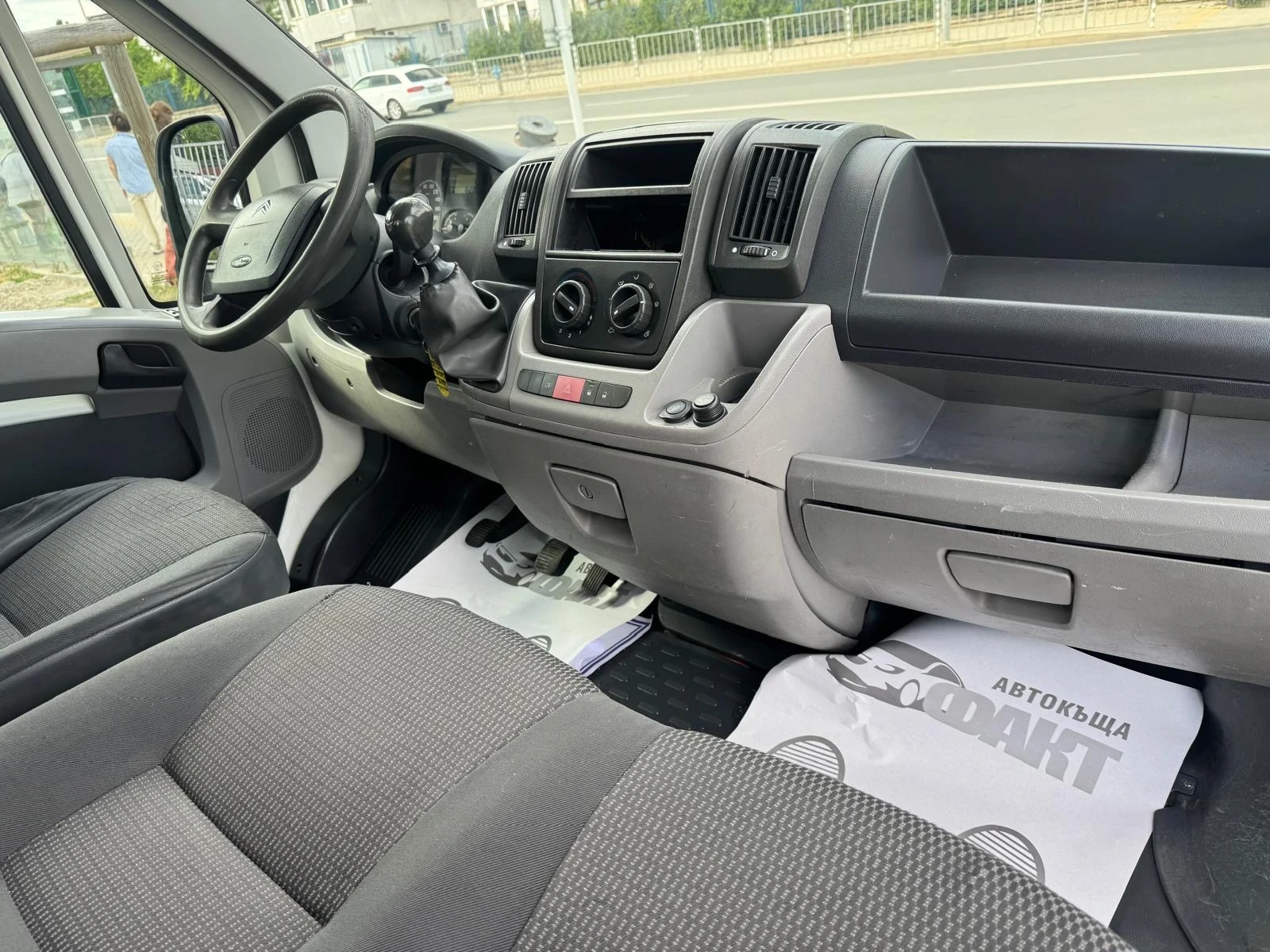 Citroen Jumper 2.2HDi/БЕЗ РЪЖДИ ! ! ! , снимка 8 - Бусове и автобуси - 55277560
