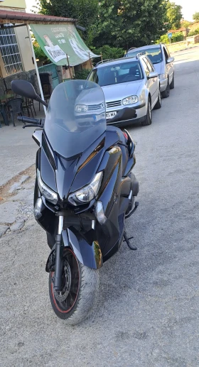     Yamaha X-max 400