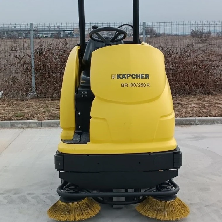 Други специализирани машини Друга Karcher B100/250 R BP, снимка 3 - Индустриална техника - 44298050