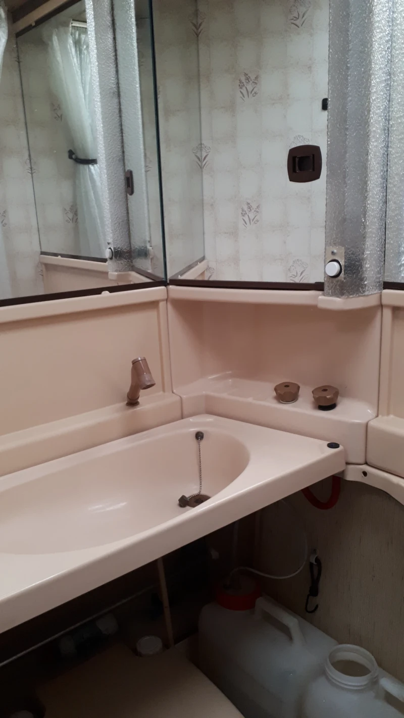 Кемпер Fiat Ducato, снимка 8 - Каравани и кемпери - 52284349