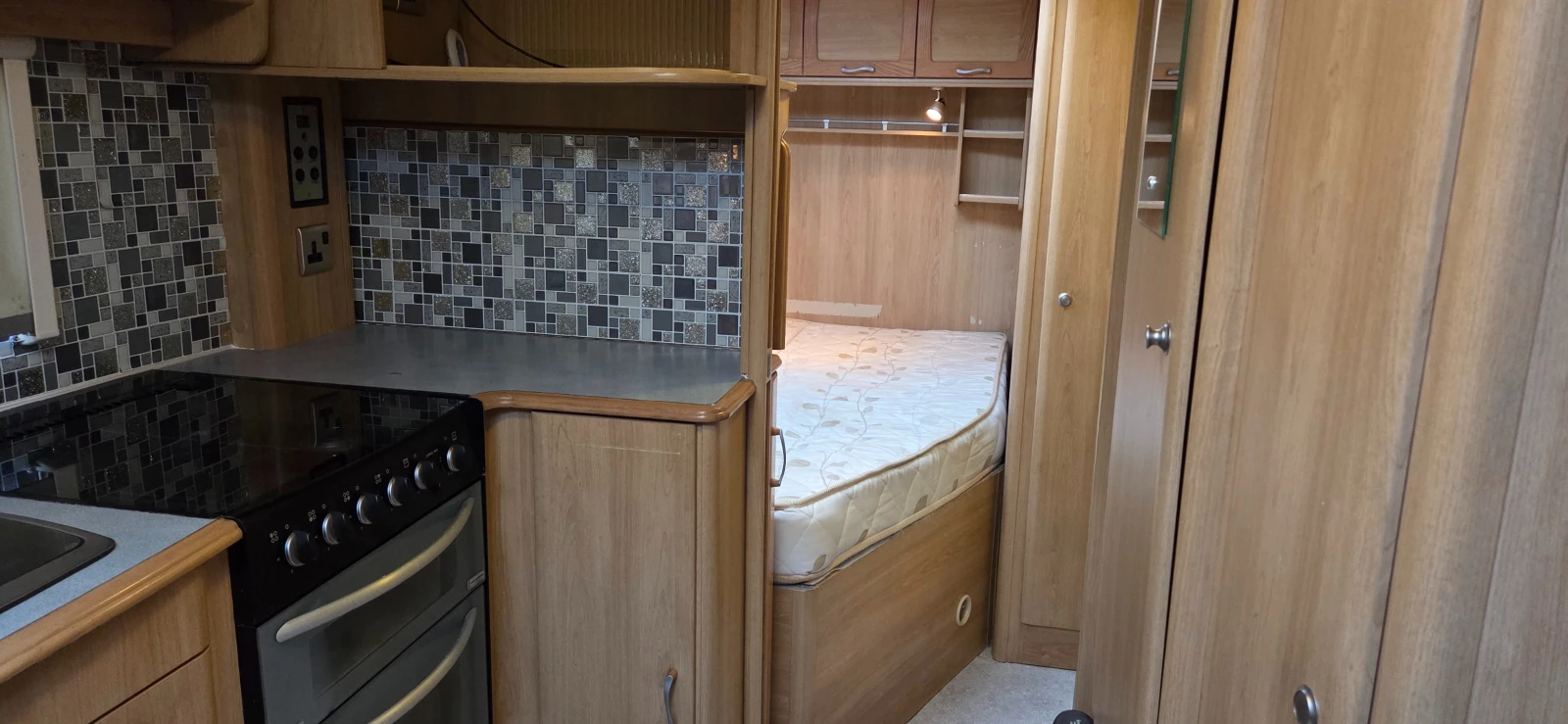 �������� Lunar Ultima | Mobile.bg � ����������� 10
