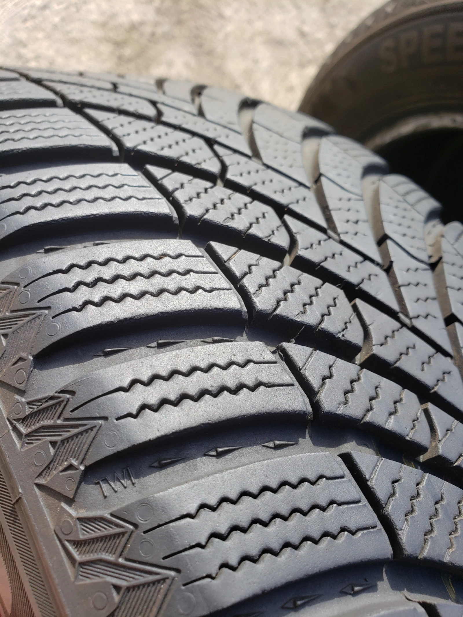 ���� 205/55R16 | Mobile.bg � ����������� 6