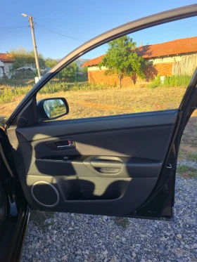 Mazda 3 2.0d, снимка 9