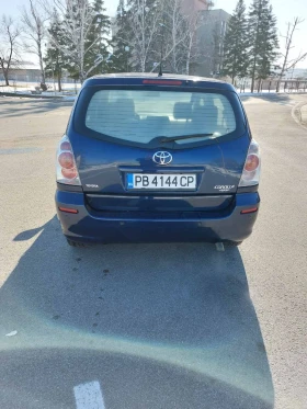 Toyota Corolla verso 2.0куб. 116кс, снимка 2