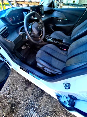 Peugeot 208 31000.  3D i-COCKPIT  | Mobile.bg    11