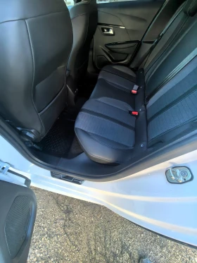 Peugeot 208 31000.  3D i-COCKPIT  | Mobile.bg    12