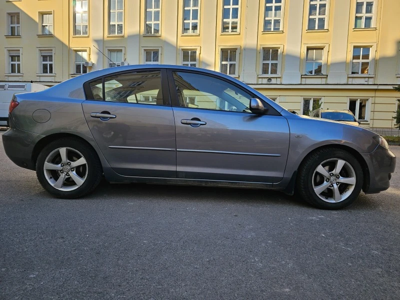 Mazda 3, снимка 9 - Автомобили и джипове - 45314337